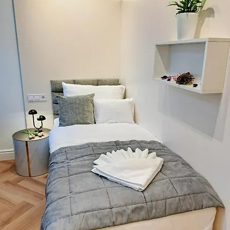 Domus Collis 4*