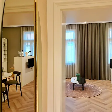 Domus Collis Hotel Gyor