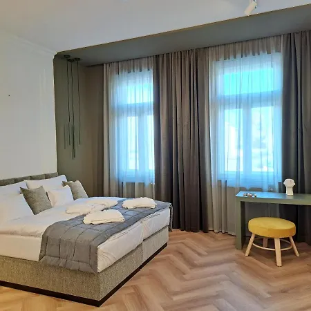 Hotel Domus Collis 4*