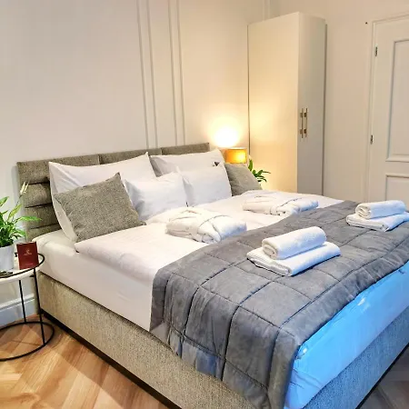 Domus Collis Hotel Gyor