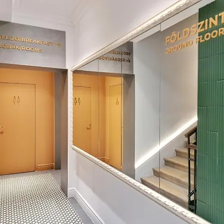 Domus Collis 4*