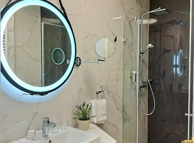 Domus Collis 4*