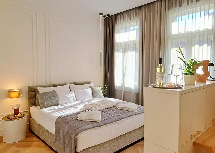 Domus Collis Hotel Gyor